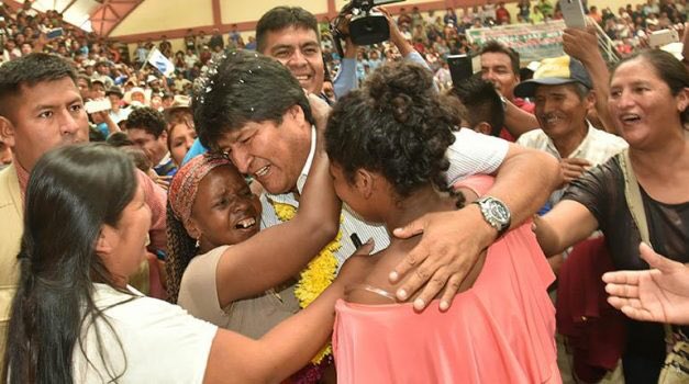 MagdalenaOdarda's tweet photo. Junto a senadores y senadoras de distintos bloques solicitamos que se realice, mañana 16hs, una sesión especial del @SenadoArgentina para repudiar el golpe de Estado en #Bolivia 
🇧🇴🇦🇷 https://t.co/MnRpRvpaGn