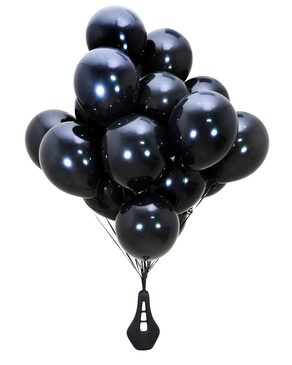 ShimanoOZ's tweet photo. Yes, the new @PRObikegear Stealth Superlight is light indeed.
But can it be lifted by a bunch of balloons? 👉 https://t.co/6XSVV2GQRx https://t.co/ZACunZSoaB