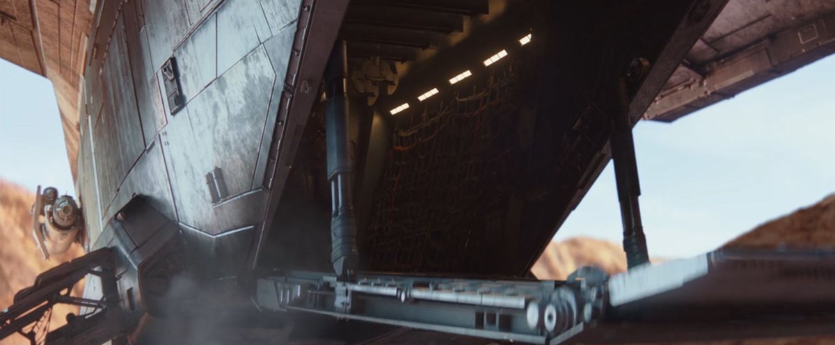  #TheMandalorian   Small detail that kills: the doors of the rear door that retract in the hull 