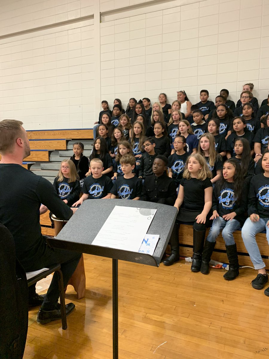 Amazing Centennial Chorus Cluster Concert! Love this annual event singing with all our feeder programs! #GoKnights #futureKnights #uKnighted @NewboldEDU @CHSFFA2 @CassidyJL @HBMSLeadEagle @EstherJMusic @HillsideES @vandewalker_d