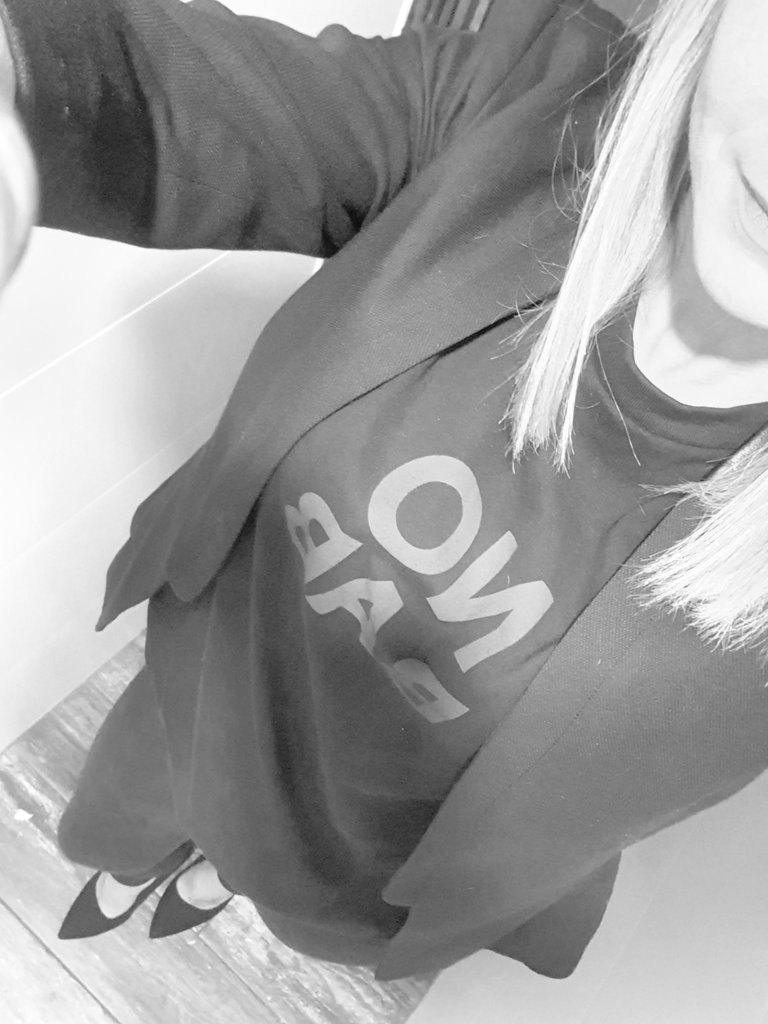 ElspethMcL's tweet photo. @BCO_Midlands @BCONextgenMids awards so proud of my friend &amp; colleague Roxana @Gensler_Europe
The #nextgen #RisingStar for the Midlands

@Sifafireside #punkandchancers #NoBab 
Supporting a great #homeless #charity via my t-shirt tonight
Thanks PunksandChancers &amp; @thewildernessjq https://t.co/X6hczS5ygu