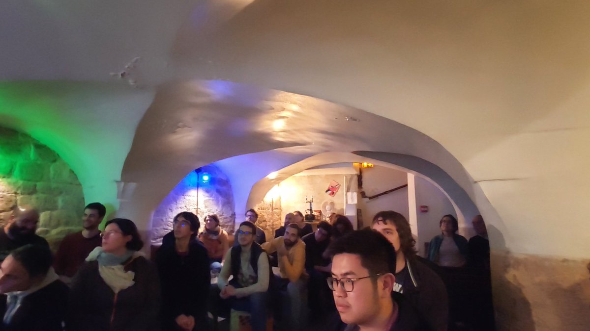 CovaLucas's tweet photo. It's full here at #TataMonique for the #PintofChemistry event in #Paris @YoungChemists @pintofscienceFR Dr Audisio from @CEAParisSaclay talking about the applications of C isotopes and Dr Nectoux from @MINES_ParisTech taking us through the history of elements with mineralogy https://t.co/dLoRjp5izd