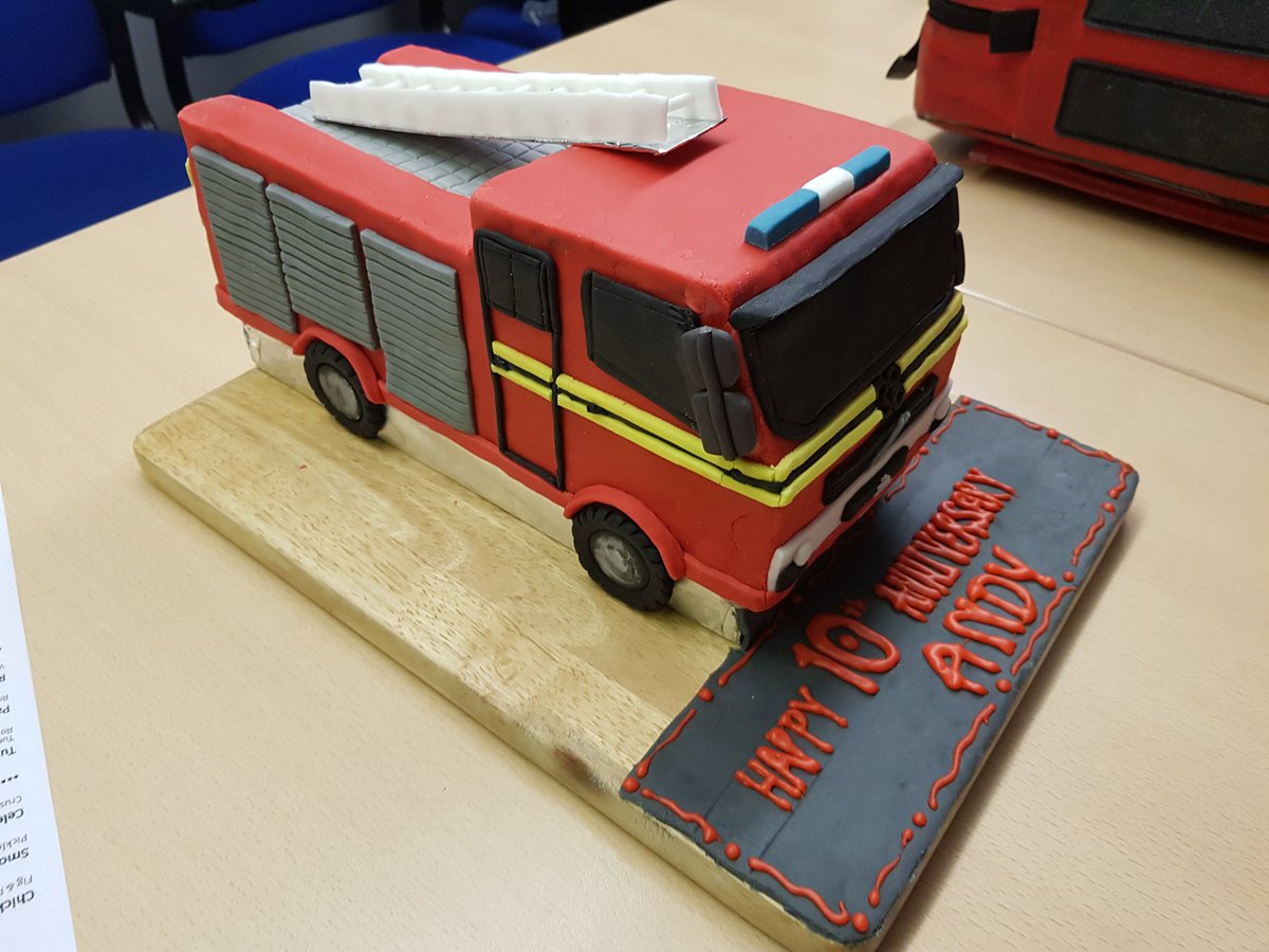 Botley38's tweet photo. Special cake tonight hand made by Ff Grendons wife for @Botley38 crew for surviving ten years of CM Andy Walford. Still be work in progress but he makes @MayorOfBotley very proud! 🤣🤣 Thanks for your continued dedication to @Botley38 #prouddad #whatacake https://t.co/6zSSHwQGKc