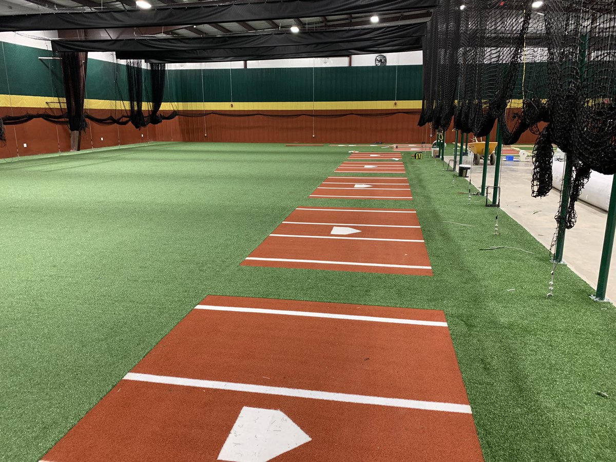 dbatchatt's tweet photo. Turf is close to being done! Hitting mats cut out and inset into turf for seamless transition. Really nice!! #firstclassfacility #DBATChatt https://t.co/PXshFutfC8