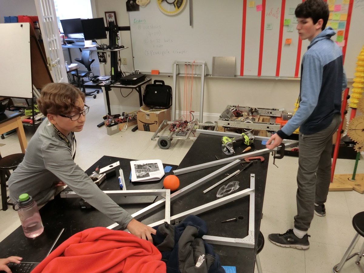 frc7275's tweet photo. Happy Tuesday!  Today we are working on our A-forms. 🦁 ⚙🔨

#Engineering #Robotics #FIRST #team7275 #popcorn https://t.co/2ch7vmpahM