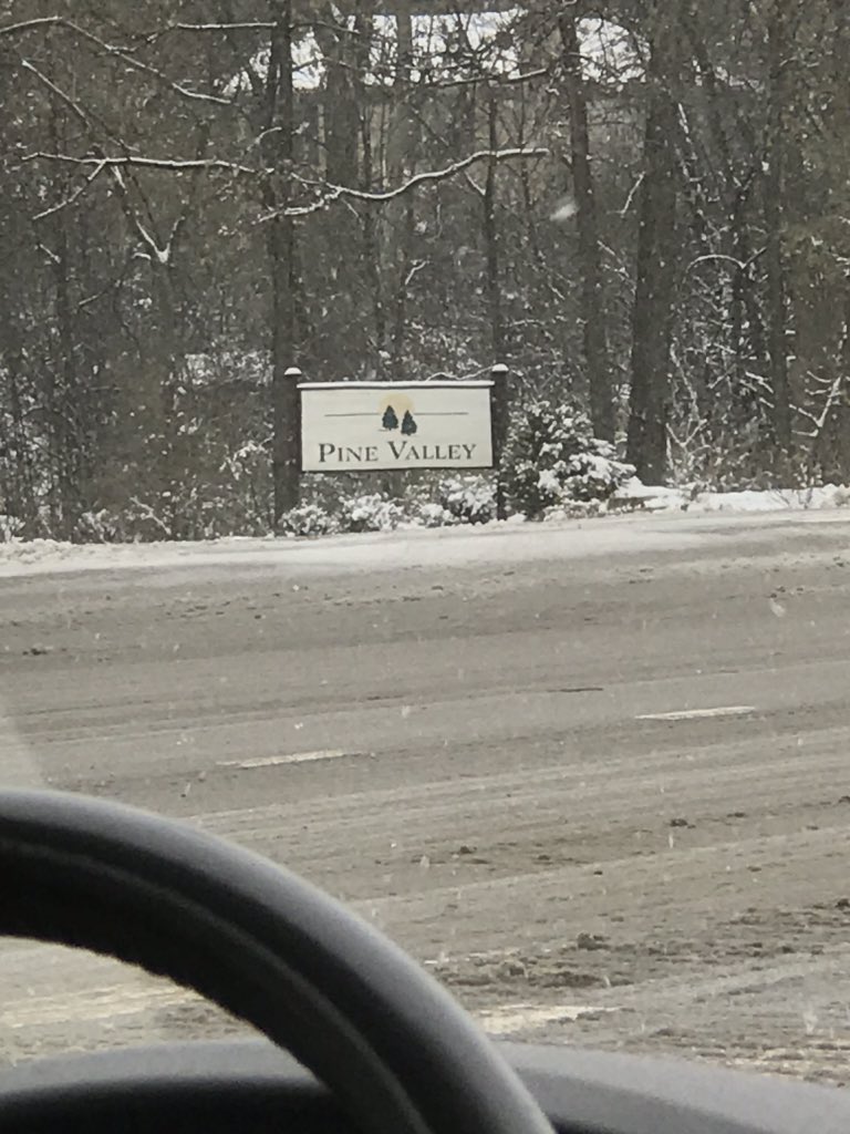 sarbear54's tweet photo. Drove past #PineValley yesterday #AllMyChildren #IMissAMC @RebeccaBudig @alicia_minshew @CadyMcClain @TerriIvens @Susan_Lucci @CameronMathison @Chrishell7 https://t.co/38kx1Demmf