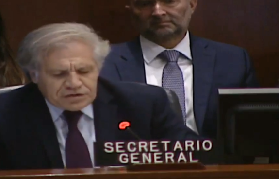 noticiasfides's tweet photo. #Último Secretario General de la @OEA_oficial, @Almagro_OEA2015: "Adjudicar el triunfo en primera vuelta (a @evoespueblo) era pretender perpetuarlo en el poder de forma ilegítima y anticonstitucional". https://t.co/rLXPf245bG