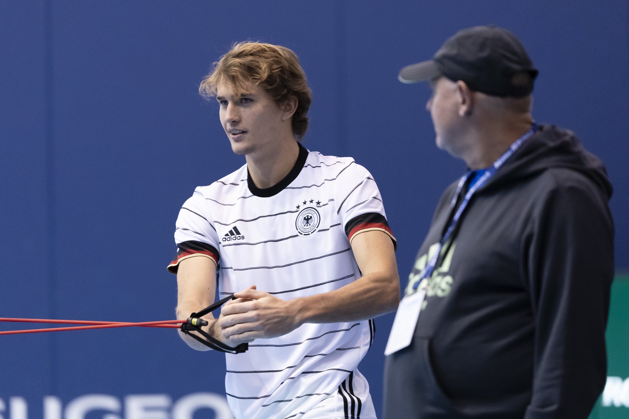 adidas t shirt zverev