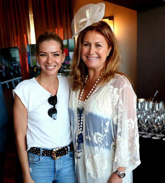 LiliMonsegou's tweet photo. Que buena onda @chinasuarez en el Hipodromo de Palermo.
Almuerzo solidario , Fundacion Fernandez. https://t.co/FRUZsAD7ea