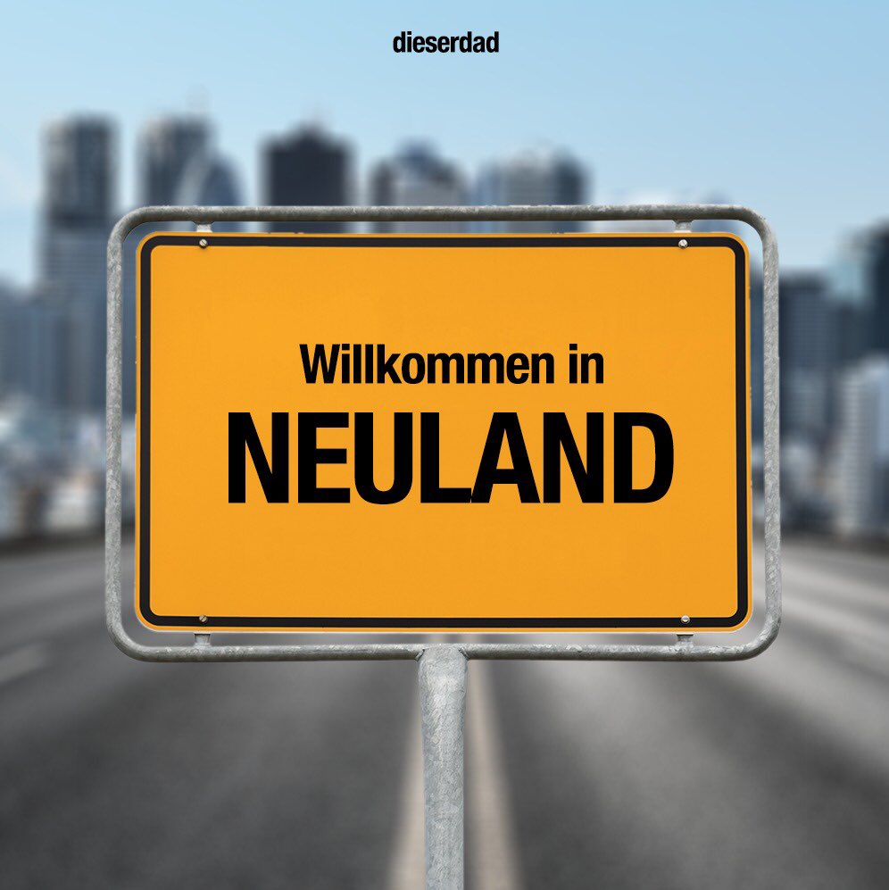 Jetzt gibt’s zum #Buch auch ein #MusikVideo „Willkommen in Neuland“ mit Eindrücken von der Lesereise nach #köln #Hamburg und #Berlin sowie Videogrüßen meiner Community youtu.be/jbuQ9ZedHVg