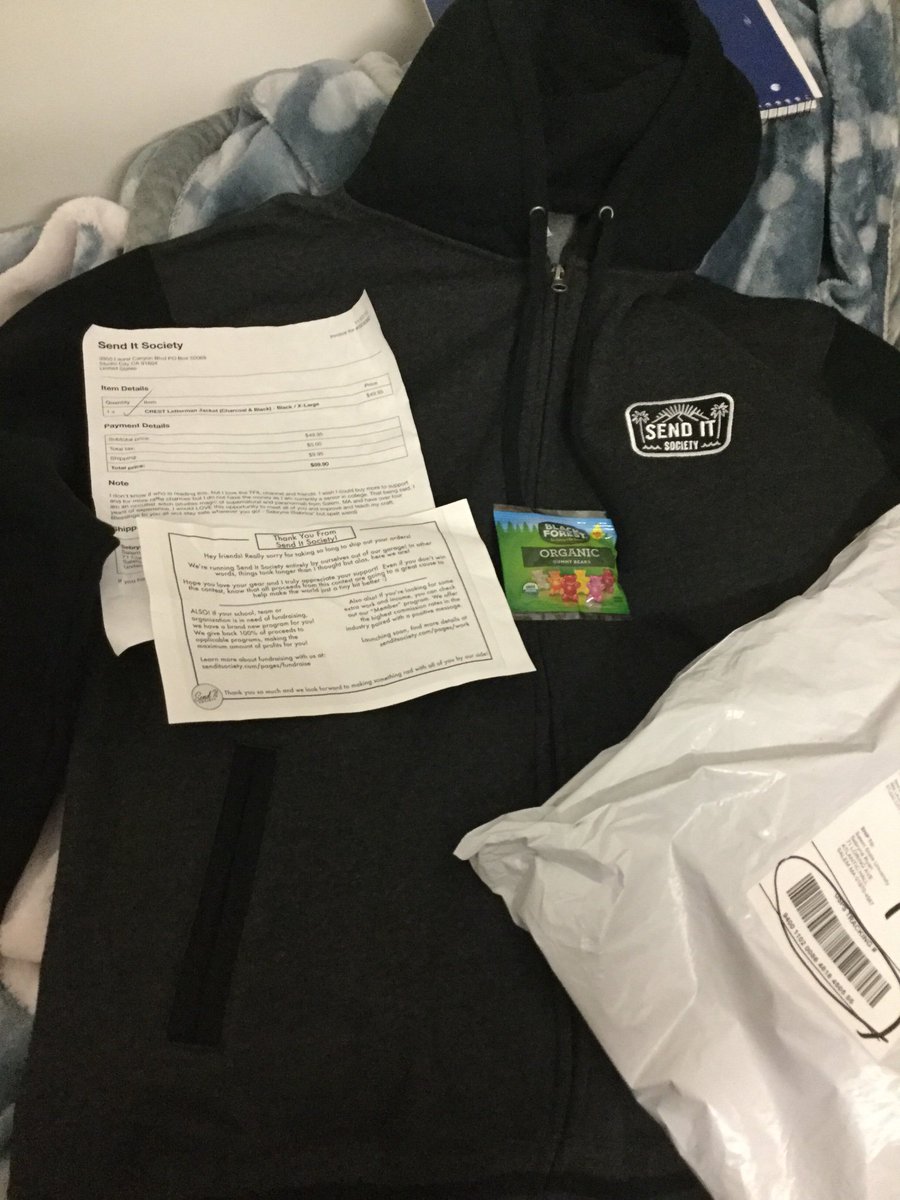 Sebryna_'s tweet photo. @EltonCastee I have never been so excited for a package!! @Tfil This jacket was much needed and SUPER appreciated! It’s fantastic! And I LOVE the gummy bears! 💯 (also were the winners announced because I might have missed it 😬) Love you all! Stay safe, happy, and healthy! ❤️❤️ https://t.co/vAAtuxzilz