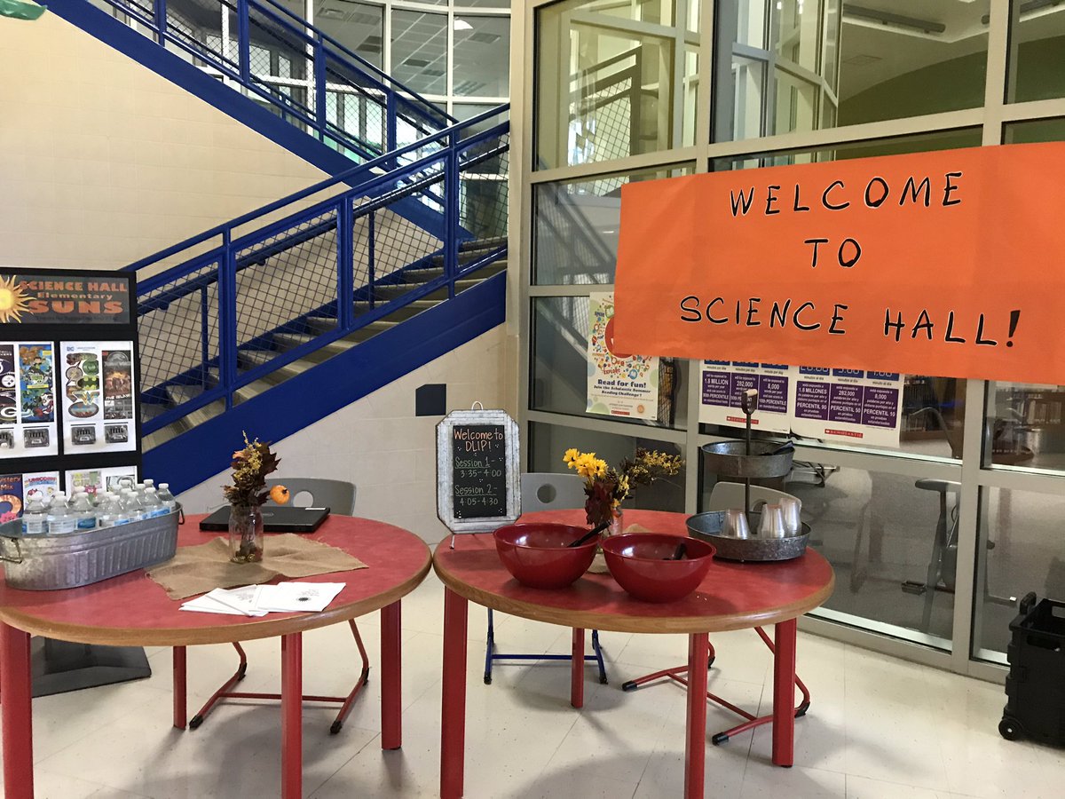 CarolinaDunca17's tweet photo. Thank you so much SHES Suns ☀️ for hosting a fun learning experience of the District Bilingual Meeting! We appreciate Iric Ramos, Linda Sedillo and Krista Millan for helping us set up and make this afternoon a success! https://t.co/k6Fm0c8jHt
