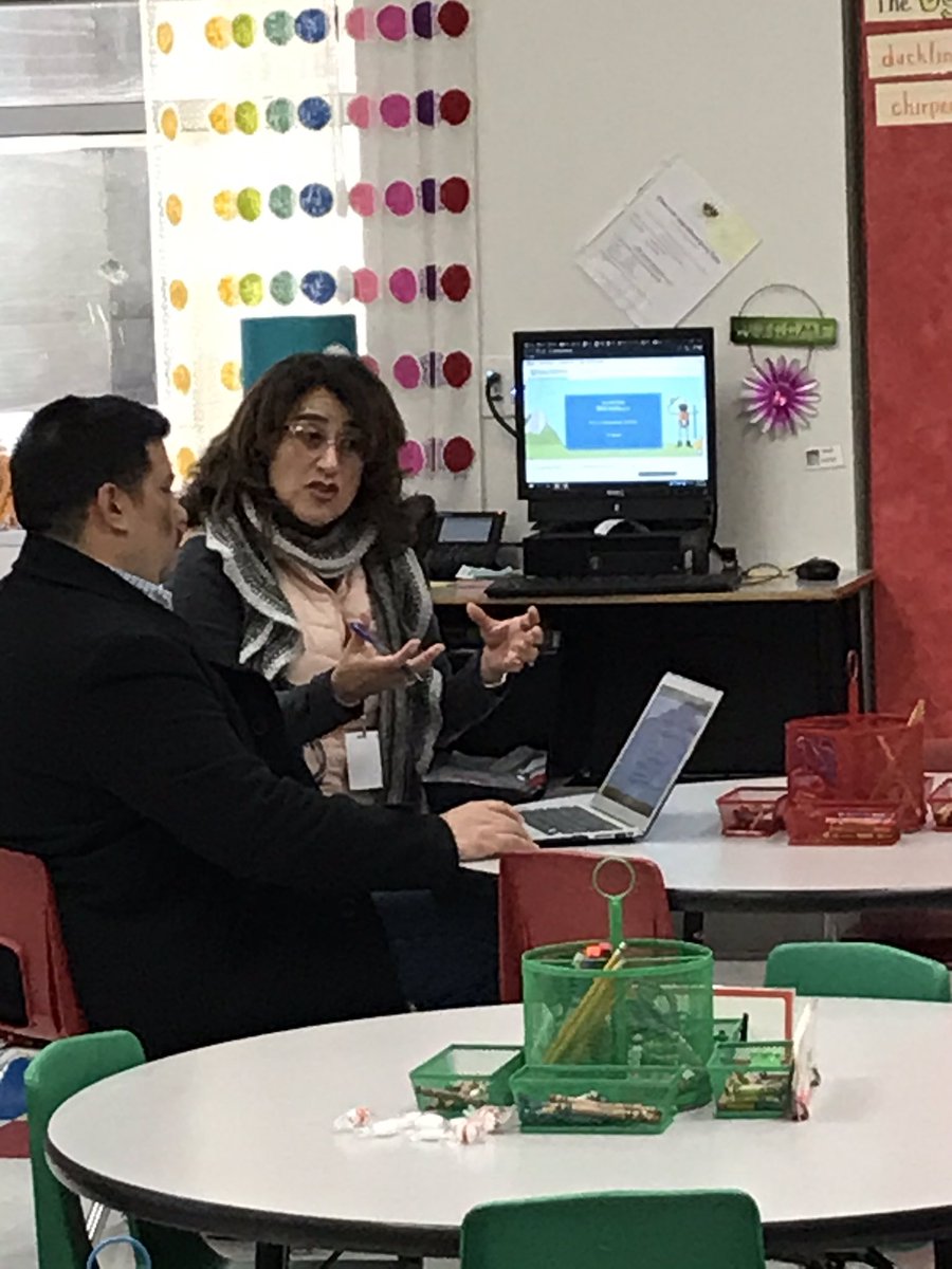 CarolinaDunca17's tweet photo. Thank you so much SHES Suns ☀️ for hosting a fun learning experience of the District Bilingual Meeting! We appreciate Iric Ramos, Linda Sedillo and Krista Millan for helping us set up and make this afternoon a success! https://t.co/k6Fm0c8jHt