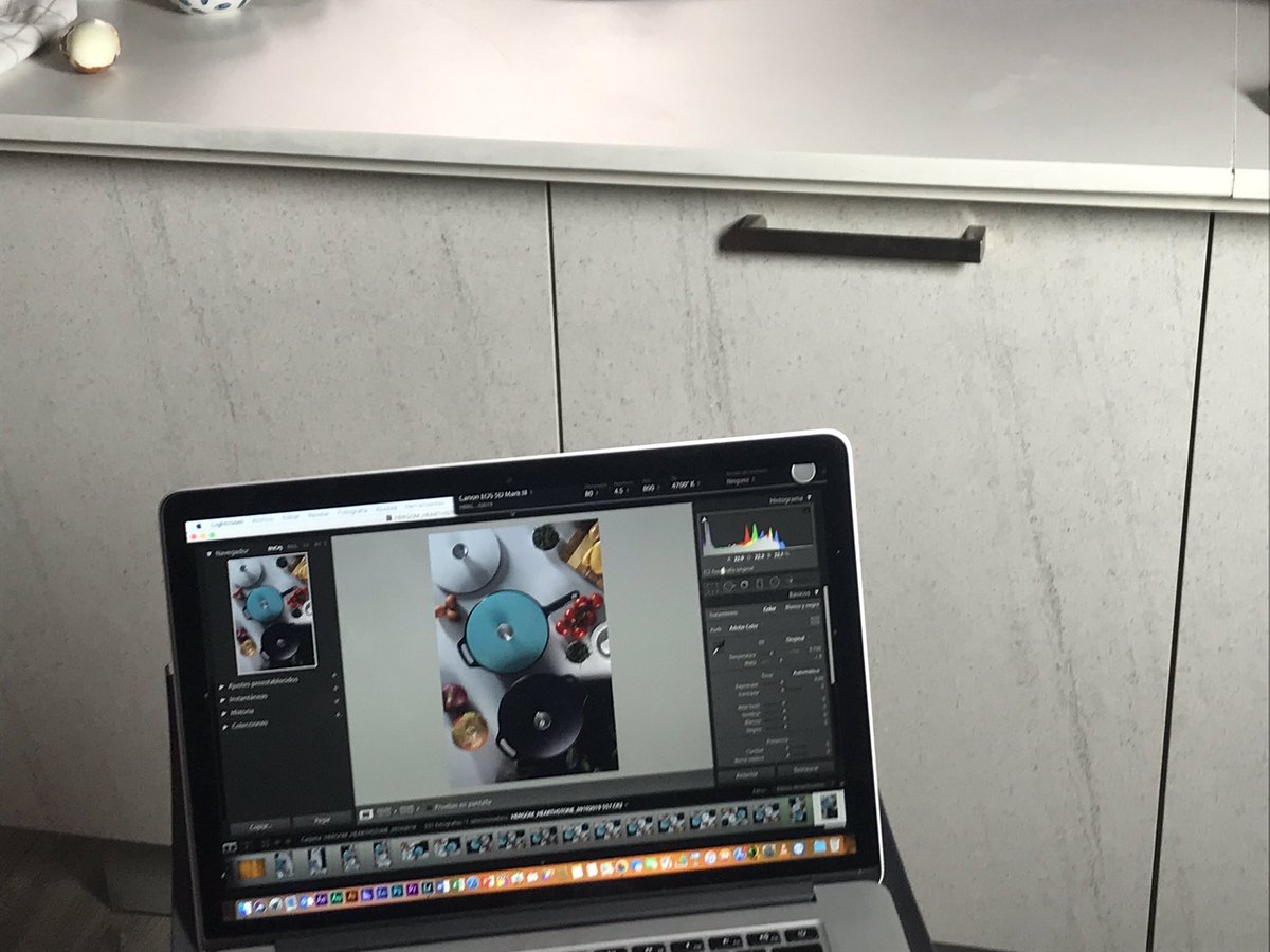 chefsworking's tweet image. Una vez más convertimos nuestro espacio gastronómico en el escenario perfecto para que importantes multinacionales promocionen sus productos en el mercado nacional e internacional #madeinspain #chefsworking #presentaciondeproductos #rodajesgastronomicos #television  #publicidad