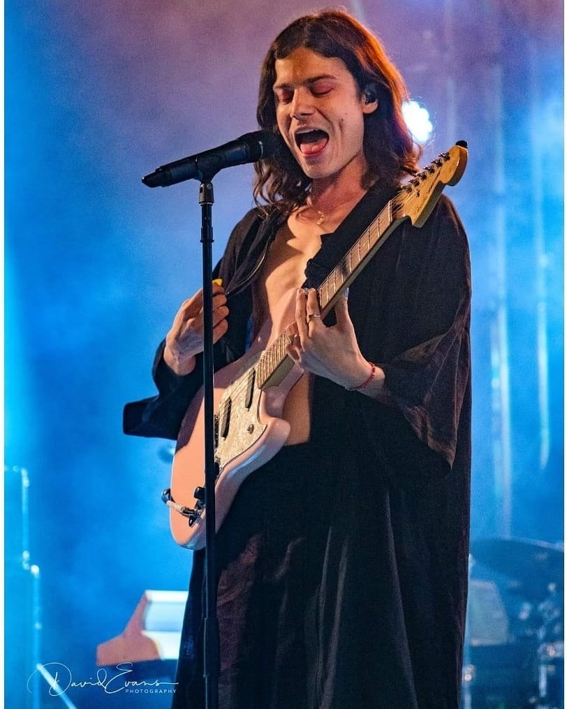 bornsmusicabie's tweet photo. BØRNS #readingfestival #fridaynight #reading2018  davidevansphotography facebook 
#børns #borns @bornsmusic  
💙💙💙 https://t.co/QWAFfPYUyW