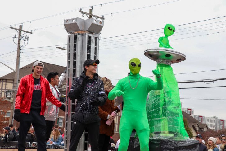 UC ΒΘΠ tweet media