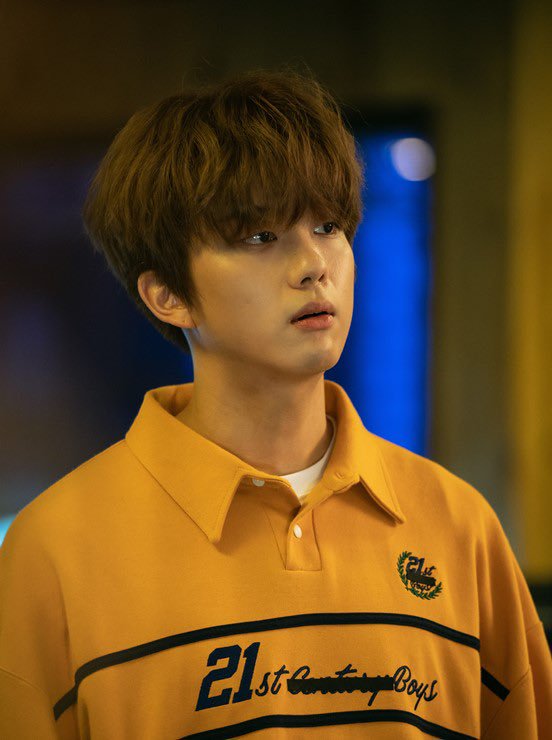 BAPChile's tweet photo. [INFO] 12.11.19 | #Youngjae en la primera filmación del drama "99 Billion Woman" de KBS2. https://t.co/7VQi5s4kaM