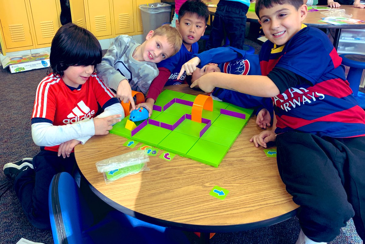 _MsPalucki's tweet image. Mrs. Dubak’s students learning all about programming with Colby! 🐭 #CodeAndGoMouse 🤩 Loving the teamwork!