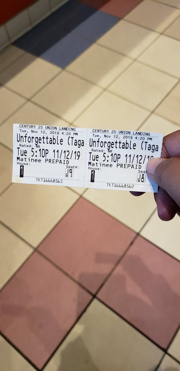 MadayagRay's tweet photo. Watching unforgettable with my family... #UnforgettableMovie #SarahGeronimo #vivafilms #familynight #movienight https://t.co/8S5GZM4evN