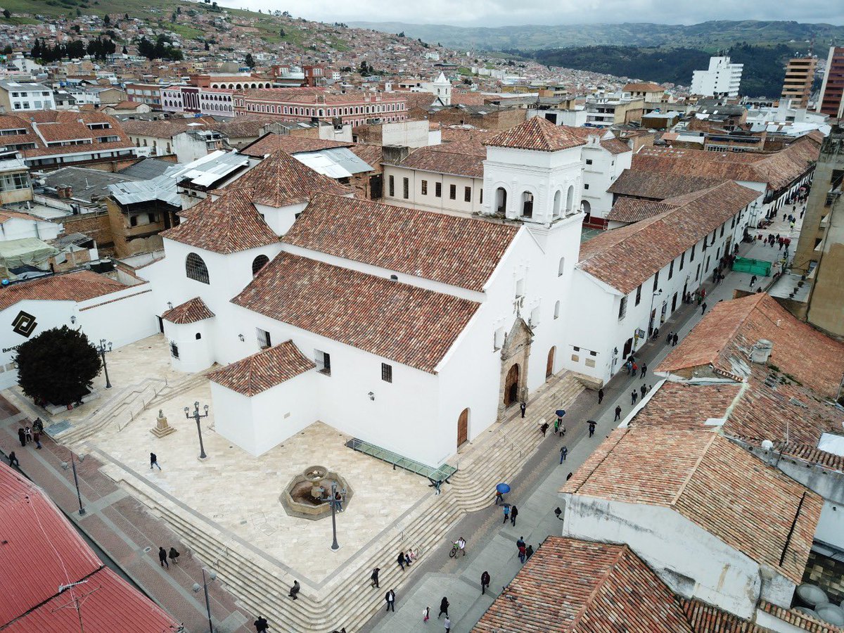 pablocepedan's tweet photo. La ciudad que mayor incremento de turistas extranjeros ha reportado, entre enero y septiembre de 2019, es Tunja, lo dicen los cálculos de @AnatoNacional. Así lo planteamos en el Plan de Desarrollo, la Revitalización del Centro Historico mejorará la economía de la ciudad. https://t.co/YOySrKMVWL