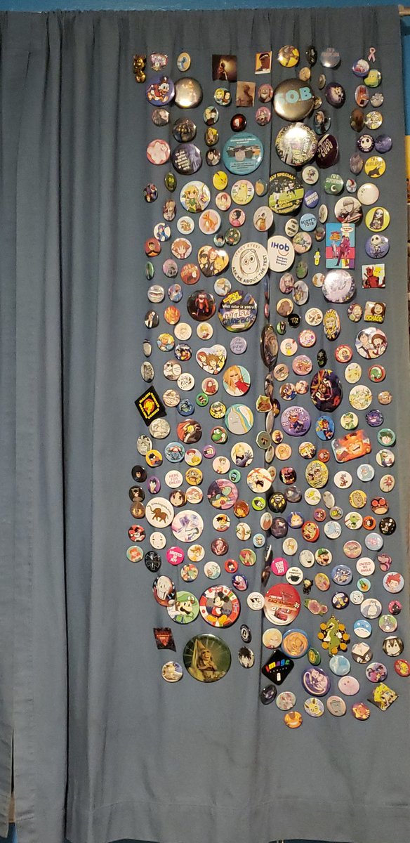 Check out my button/pin collection! These are from various anime/video game conventions, thrift stores and flea markets. I told <a href="/geeknami/">geeknami ▶️ Festival Of Games AA</a> I'd post this like over a year ago 😅