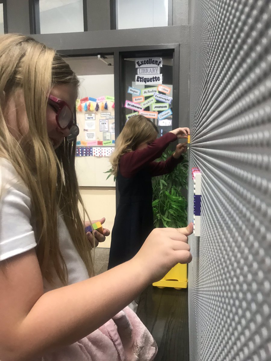carnagieteach's tweet photo. We love library day...especially when we get to create! Thanks for all the fun @lori_mccalla! #STEAMatStribling #libraryday https://t.co/hqpWYTZ9Lv