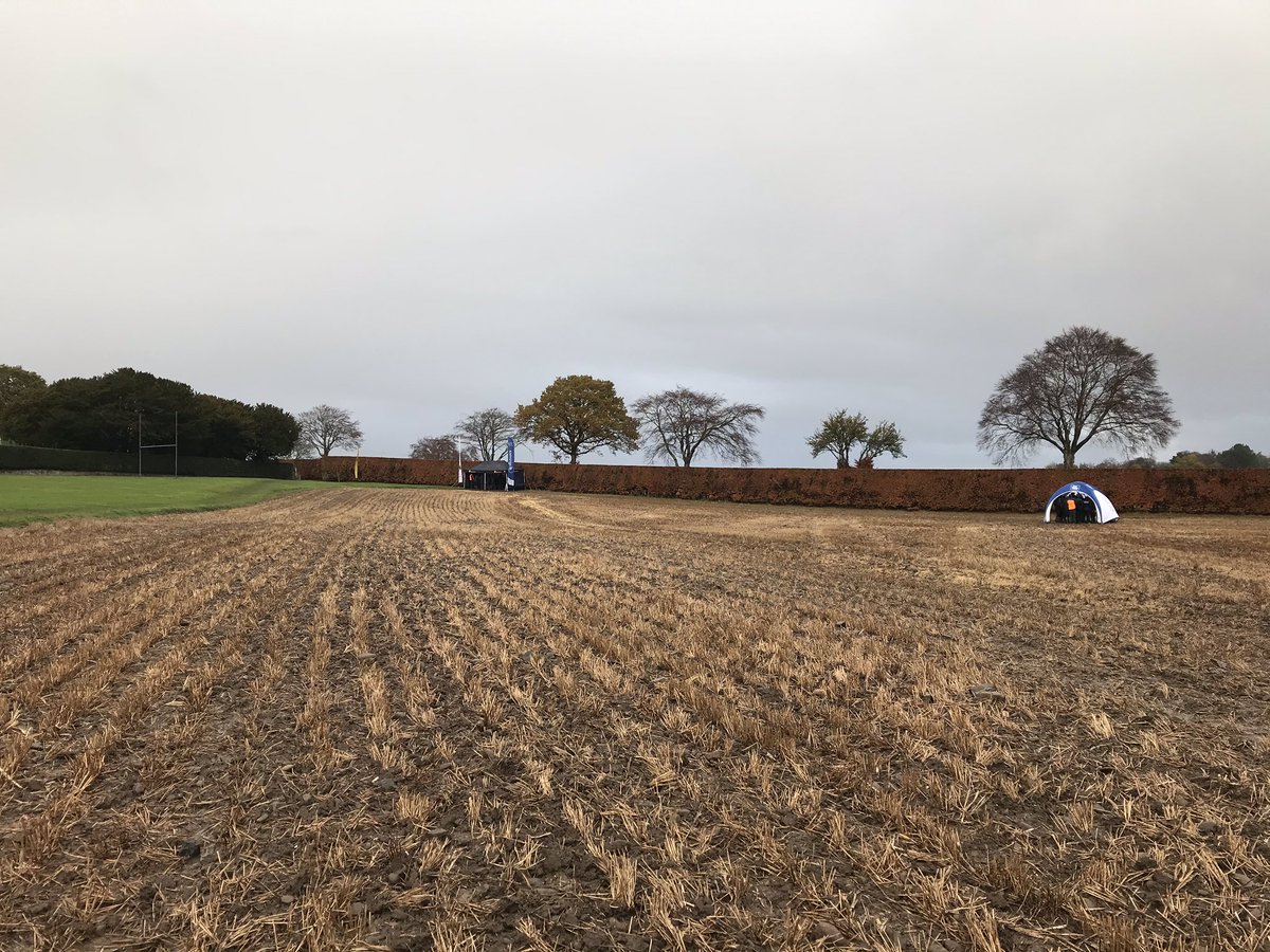 Alma_Watson's tweet photo. Thanks to our host farmer @McGregorFarms and #FWAwards Arable Farmer winner 2011. Great turn out for @FW_UKEvents @FarmersWeekly #soilsinpractice Highlight for me, seeing the yellow awards plaque in place. https://t.co/DcljNzmB89