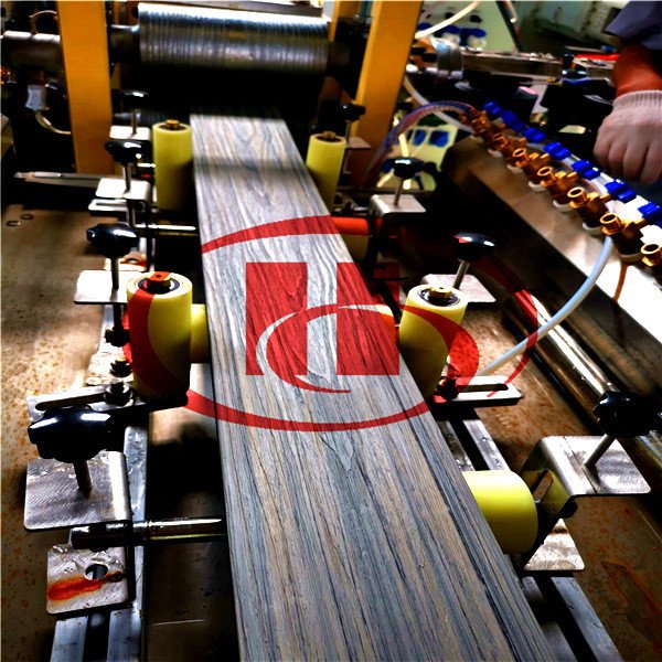 tongsanmachine's tweet image. WPC decking machine
1,use recycled PP/PE
2,mix 70% wood 
3,3D online embossing
4,co-extrusion wooden grain #wpcDeckingMachine #wpcProfileMachine #woodPlasticMachine #wpcExtrusionMachine #woodPlasticCompositeMachine