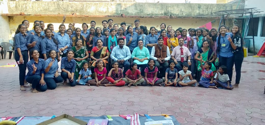 MUmandsaur's tweet photo. Department of Business Administration and Commerce organized #Unke #Ghar #Bhi #Diya #Jale program at #APANA #GHAR #BALGRAH (Mandsaur). The programme was organized and coordinated by #NSS Volunteers of #DBMC. https://t.co/AIZWzFLa8p