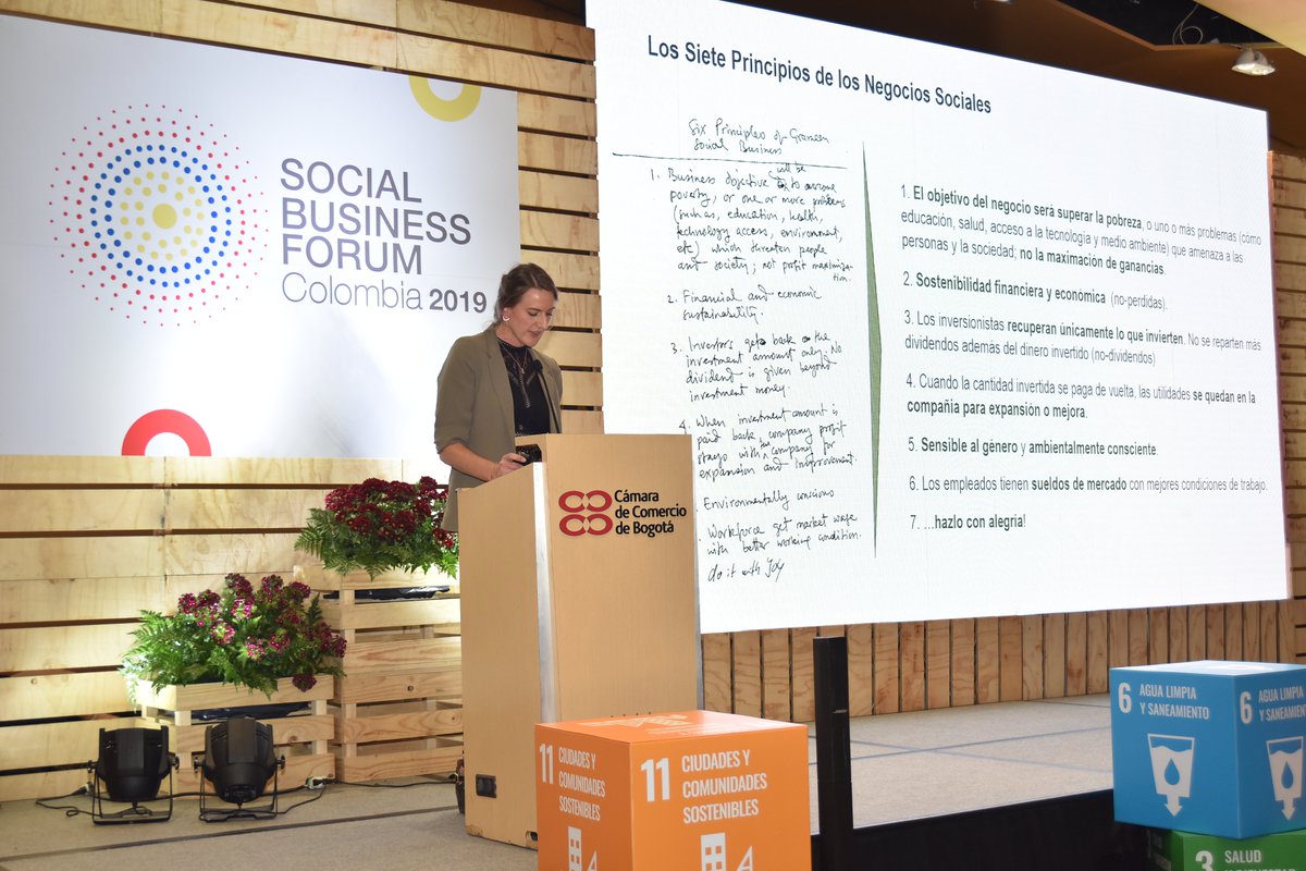 yy_colombia's tweet photo. Gracias por la participación en el #sbfc19. Vemos con entusiasmo un futuro prometedor, sumado al extraordinario potencial de las nuevas generaciones de emprendedores& de los #negociossociales en virtud del desarrollo del país. #yycolombia @grameencl @Yunus_Centre @camaracomerbog https://t.co/lk5dwx9mXI