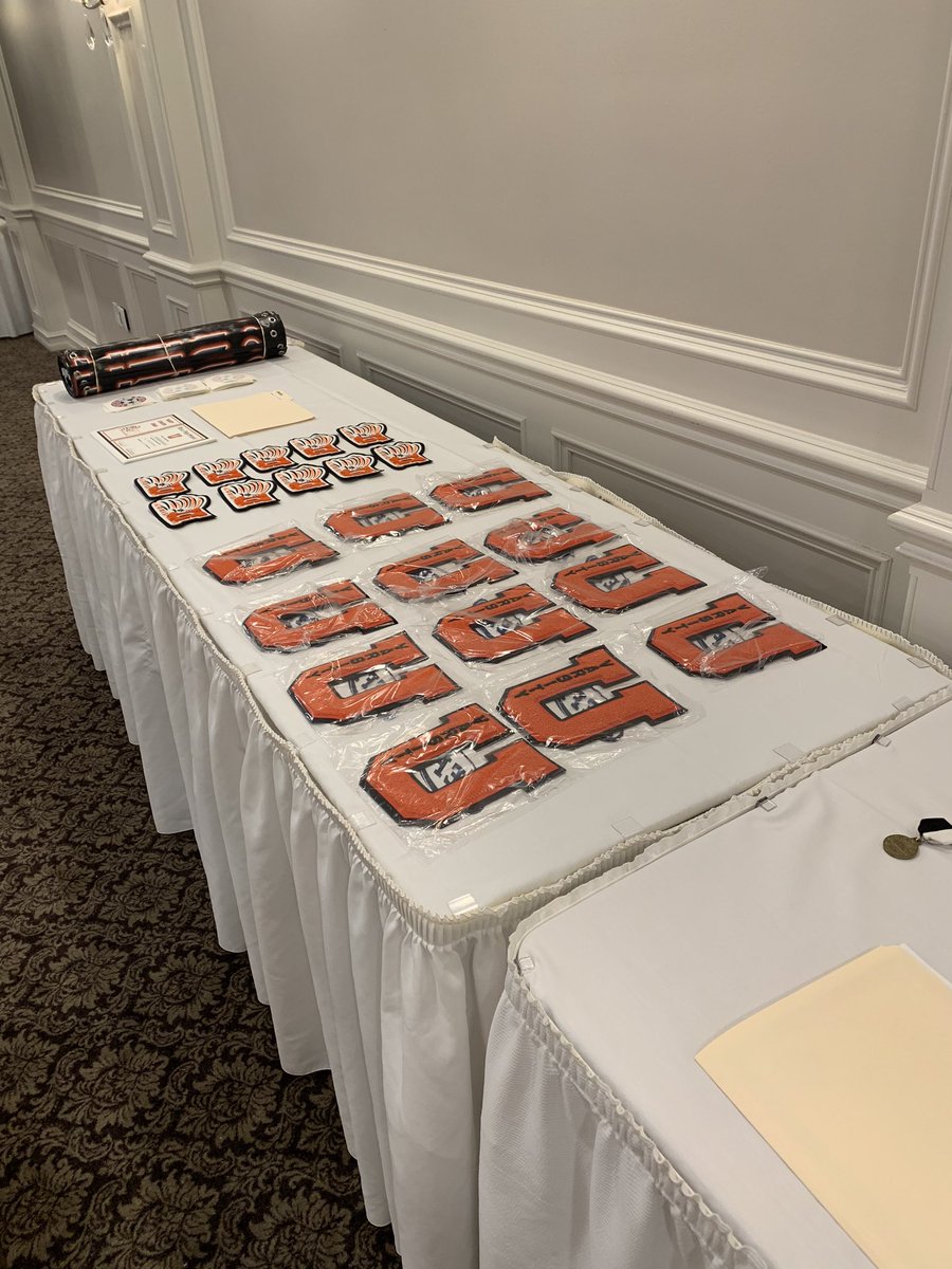 UticaHighSoccer's tweet photo. What a great night celebrating the fellas! Congrats seniors! https://t.co/VvKOrKAfjA