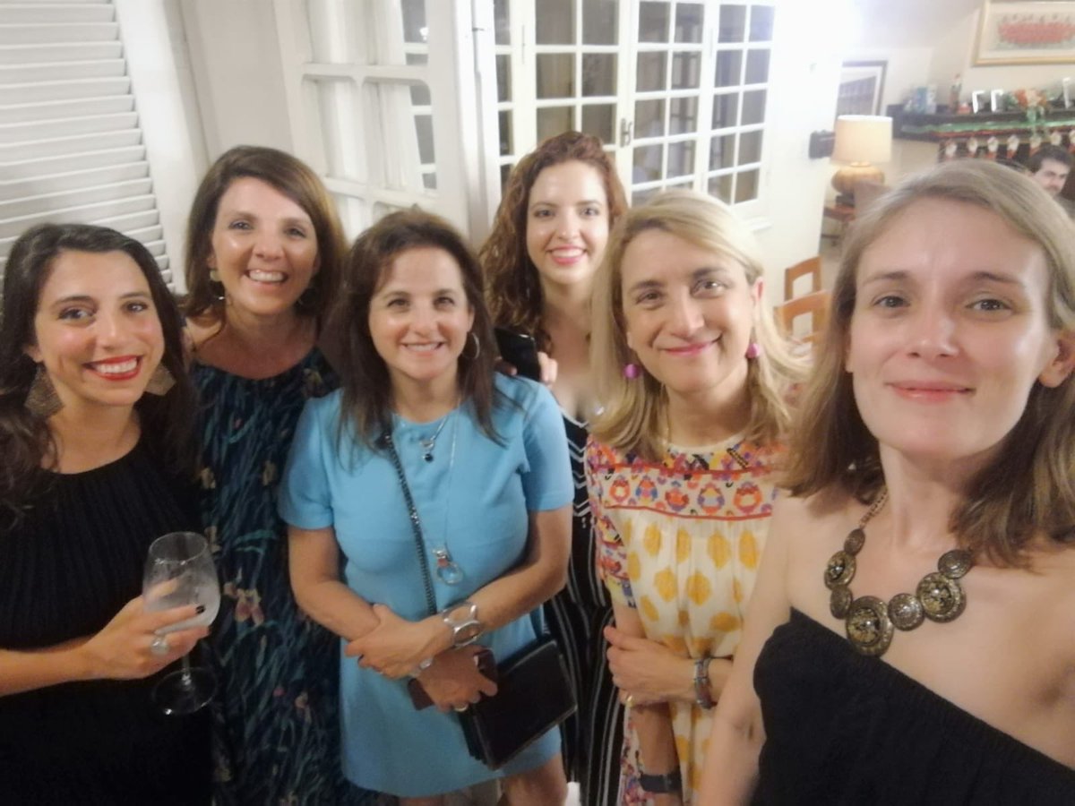 RoblesSusanaro's tweet photo. Imagenes de una noche emotiva llena de cariño @SilviaTorresC @marta_cruz @jazmingustale @carlacassanello @sylchebi @macabotta @m_chilibroste y muuuchas mas!! @WeXchange @EmprendedoraLAC @nora_beat @choegj @stella_yoh @AnaLuisaAlbarra https://t.co/ZQ9Naa52vh