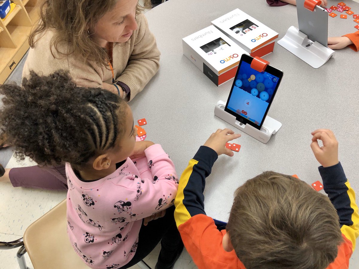 Thanks to <a href="/mrsndurkin/">Noelle Durkin</a> &amp; <a href="/jluss/">Jenny Lussier</a> for running an Osmo station during math workshop today. The kids loved coming up with different ways to make numbers &amp; filling their fish tanks! #brewster13 #rsd13ct