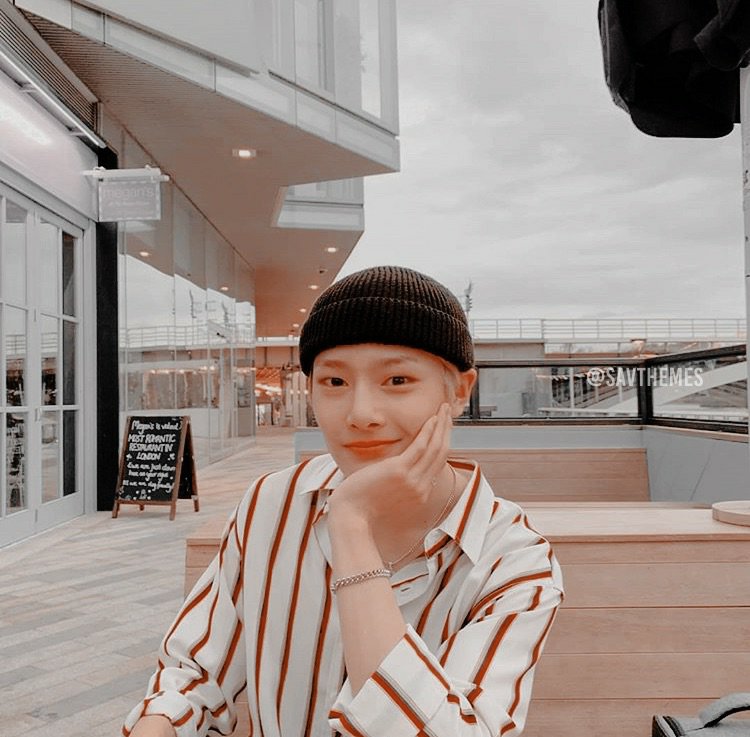 yangints tweet picture