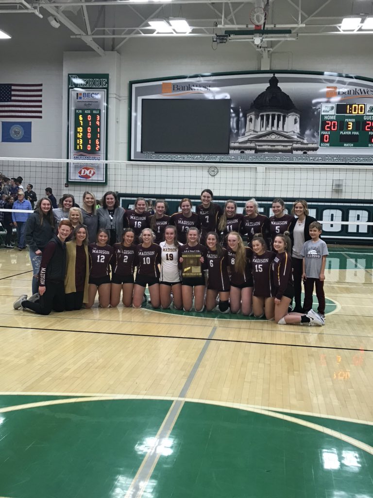 shawadam78's tweet image. A few pictures of your state qualifying Lady Bulldogs!  Congrats girls!! #BulldogNation