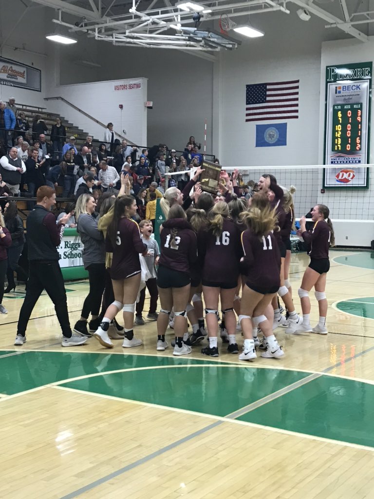 shawadam78's tweet image. A few pictures of your state qualifying Lady Bulldogs!  Congrats girls!! #BulldogNation