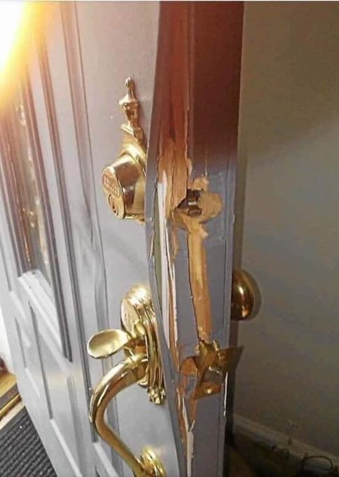 Ima getcha hoa ass 😤would like to tell that person that came to my house last night, knowing that I was<a href="/tag/turnup"class="tags"><span>#turnup</span></a><a href="/tag/birthday"class="tags"><span>#birthday</span></a>