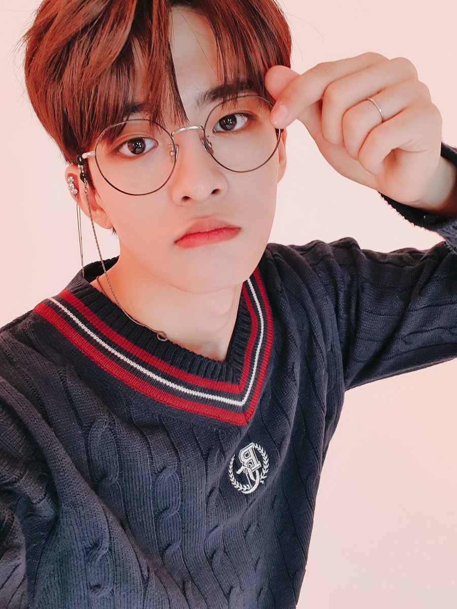NewWorld_VICTON's tweet photo. [#수빈] 앨리스 덕분에 하루하루가 설레고 행복해요 고마워요ㅠㅠㅠ
감기조심하고 오늘도 화이팅 :) https://t.co/pNpdkjcHVP