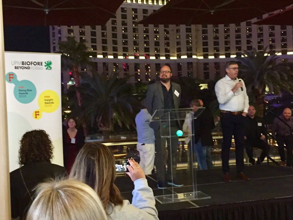 SamplemaxOnsert tweet picture
