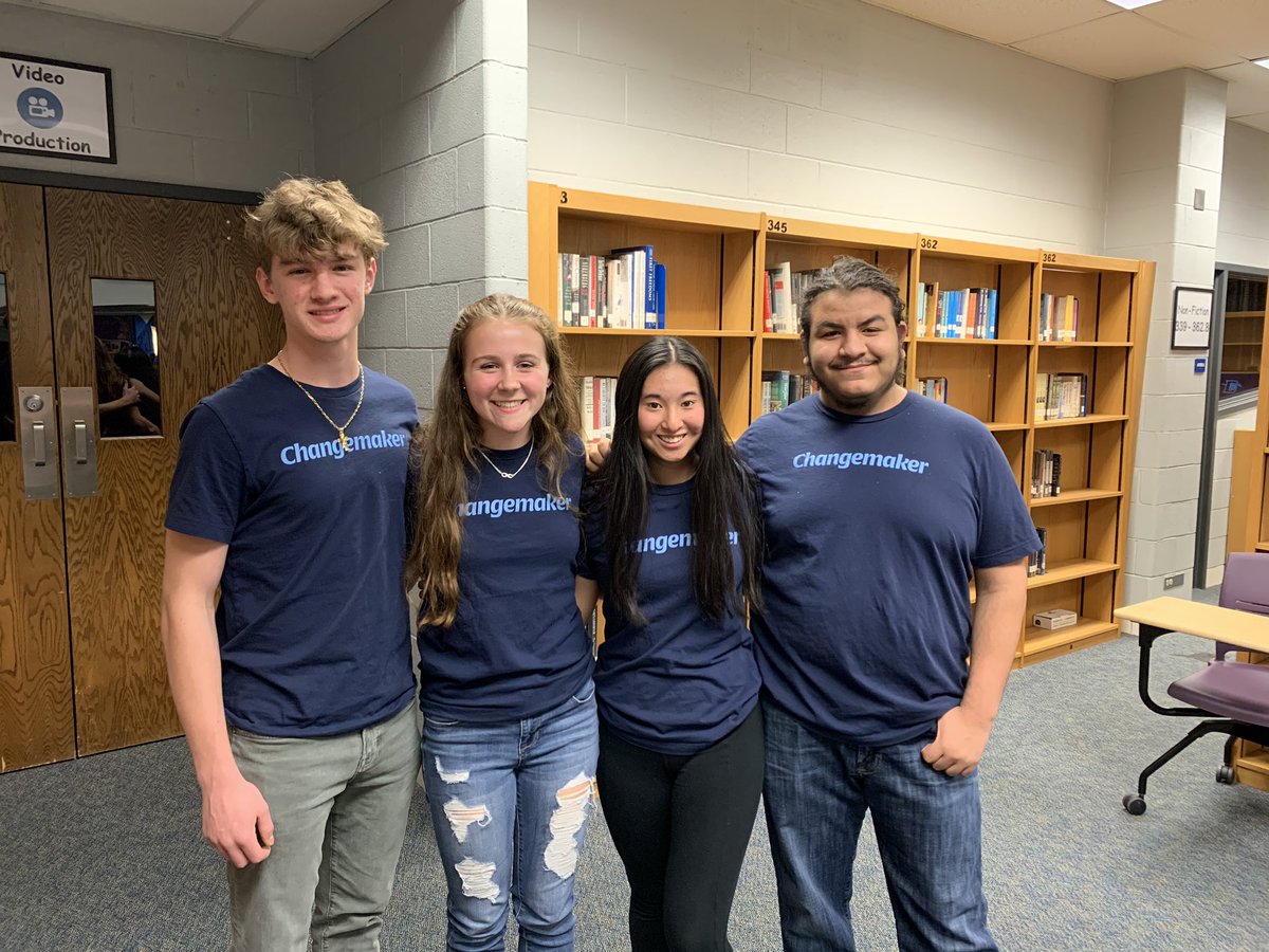 DGSActivities's tweet image. #dgspride Thank you @Dist_99 Education Foundation for supporting the Peace Institute @lorascollege &amp;amp; our Changemaker Workshop from @MNMSorg - thanks for developing empathetic leaders ready to make positive changes on campus &amp;amp; in the world! #BeTheChange