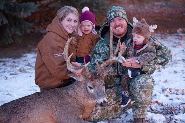 daneroberts5's tweet photo. What a great season!!! Blessed for the opportunities and being able to chase whitetails!!! #huntersnation https://t.co/FzjapuBjyR