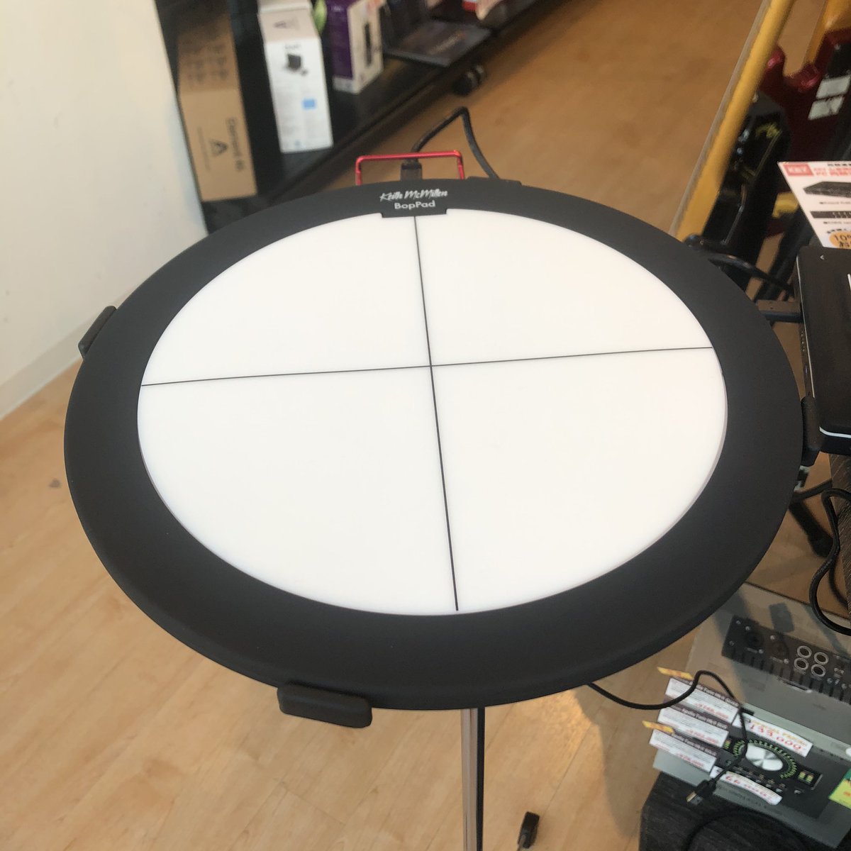 keyosaka_digi's tweet photo. Keilh McMillenの展示開始しました🎉

オシャンティーなMIDIがいっぱい😆
是非、店頭へ試奏しにお越し下さいませʕ•̫͡•ʕ•̫͡•ʔ•̫͡•ʔ•̫͡•ʕ•̫͡•ʔ•̫͡•ʕ•̫͡•ʕ•̫͡•ʔ•̫͡•ʔ•̫͡•ʕ•̫͡•ʔ

#BopPad #KBoard #QuNexus 

#KEY心斎橋店 
#pearl 
#DTM https://t.co/2JGxXLM2K5
