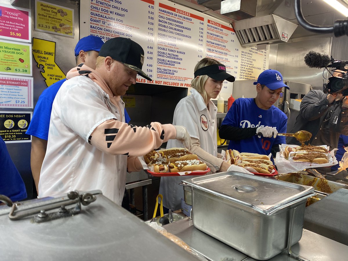 If you’re in the area, <a href="/redturn2/">Justin Turner</a> and <a href="/court_with_a_K/">Kourtney Turner</a> are serving 🌭 <a href="/pinkshotdogs/">Pink's Hot Dogs</a>. Proceeds benefit <a href="/JTFoundation10/">Justin Turner Foundation</a>.