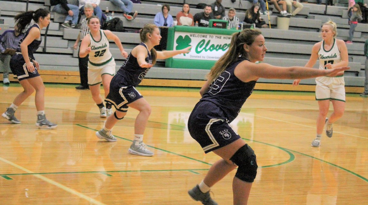 TheBrazilTimes's tweet photo. Clay City started fast Tuesday night at Cloverdale, but the Eels could not overcome low scoring second and third quarters, as they fell to the Clovers 50-35

https://t.co/aIv8yJhRXh https://t.co/uhPnquBJmn