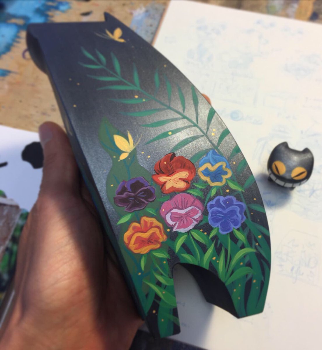 MartinHsu's tweet photo. Curiouser and curiouser! Finally getting to paint a #KindredsFigure for my @DesignerCon booth 2124. These resin figures will be on sneak preview this Sunday at my Studio Holiday Art Sale 11am-5pm. See more of my painted sculptures on https://t.co/rqMuyeiznw
#DCON2019 #dcon19 https://t.co/kF7ClVrFmg
