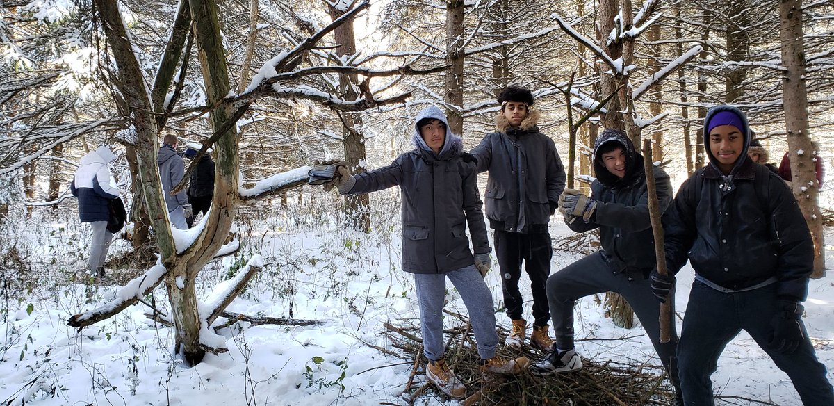 MacNabScience's tweet photo. Gr 9s visited Dundas Valley Conservation Area today @Hamilton_CA What a beautiful, snowy day!!! @MacNab_HWDSB https://t.co/UOgl1whDkX