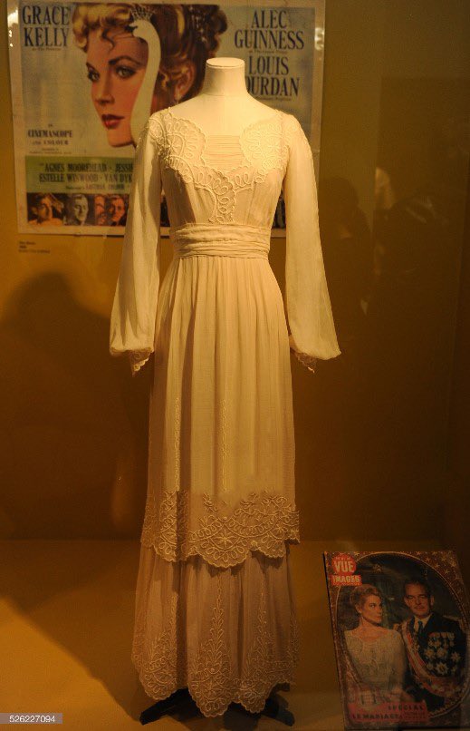 FIDMMuseum's tweet image. Grace Kelly was born #OTD November 12, 1929. The FIDM Museum is proud to hold one of her few surviving costumes in our permanent collection: an embroidered cotton voile dress designed by Helen Rose for the 1956 film ‘The Swan’. Shown here on display in #GraceKelly: Style Icon.
