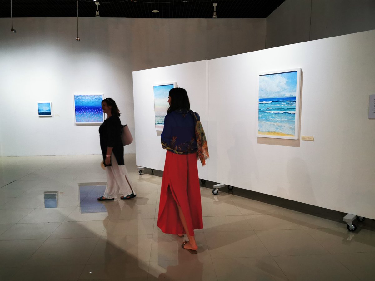 Thank you Minister <a href="/yumna_maumoon/">Yumna Maumoon 🇲🇻 🤝🇵🇸</a> , <a href="/ikramn/">Mohamed Ikram</a> , <a href="/HassanAmroo/">Hassan Amroo</a>, Naeembe,  Hussain and all the staff of NCA and NAG for the strong support to our impermanence team.  Much appreciated 🙏
#ImpermanenceExhibition