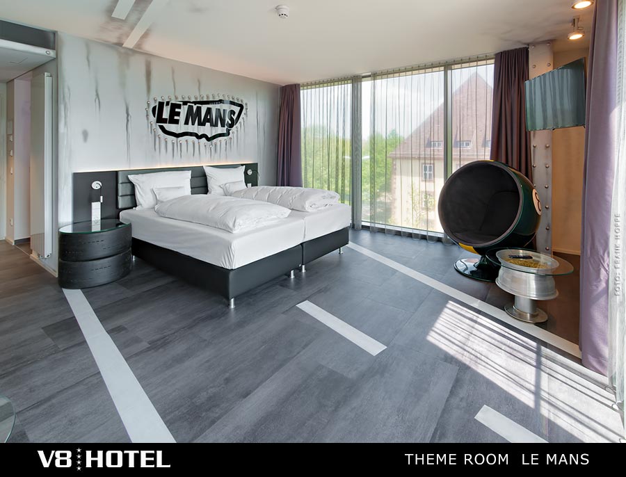 MagicHotels's tweet image. V:8 Hotel
Motorworld región en Stuttgart

El lugar soñado para los amantes de los autos.