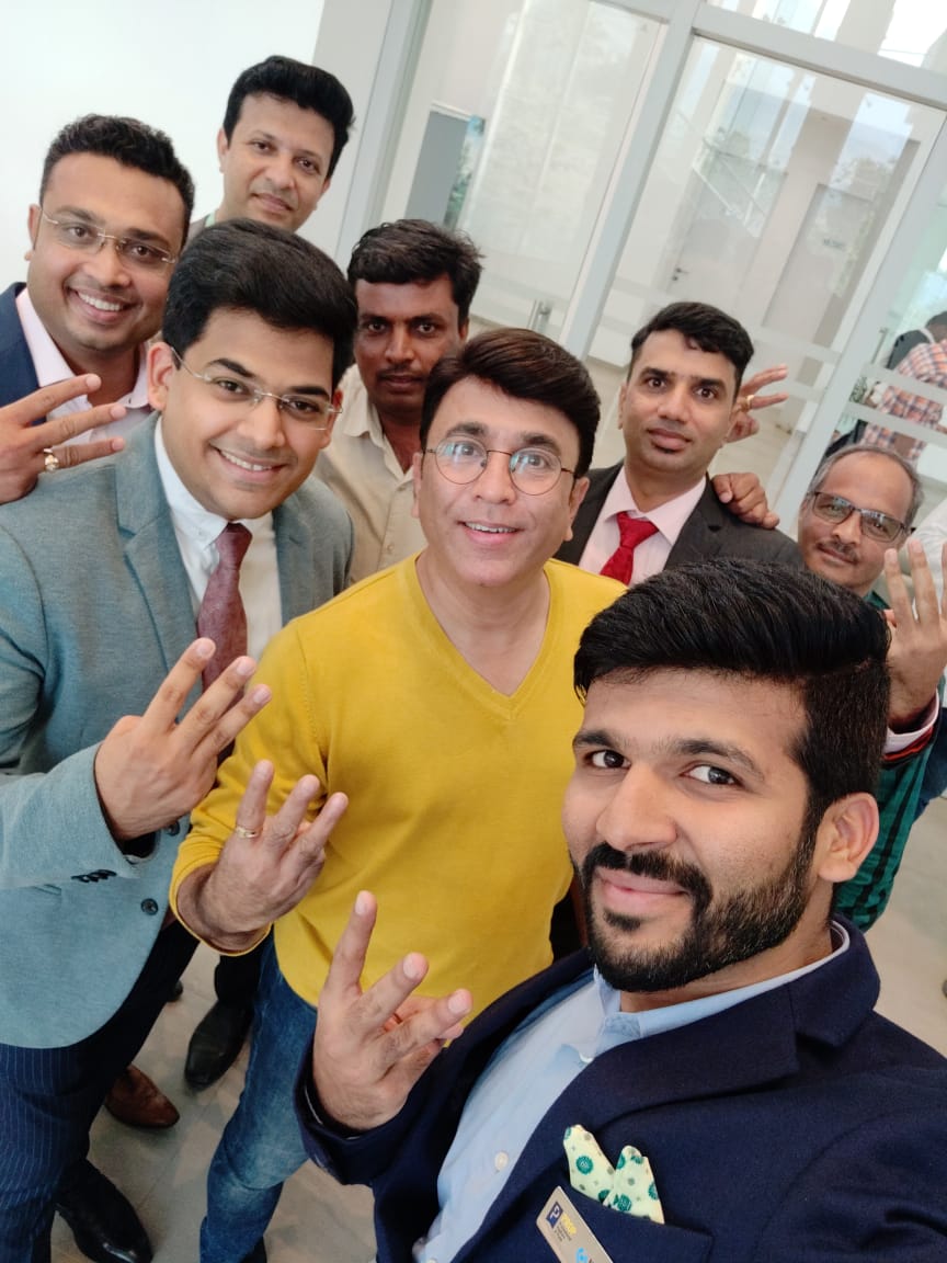 works_realty's tweet photo. प्रॉपर्टी खरेदीचा निर्णय सोपा व्हावा, यासाठी अद्भुत क्रिएटिव्ह्स , ड्रीम वक्र्स आणि प्रौप असोशिअन सहयोगाने घेऊन येत आहेत ‘स्वप्न पर स्क्वेअर फूट सिझन 3....... लवकरच टौप च्या टीव्ही वाहीनी वर..........
#dreamworksrealty, #reliablesourcefornewpropertysearch,#newproperty https://t.co/d4AuSWc7vZ